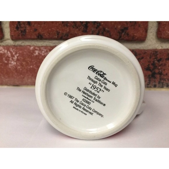 Coca Cola 1952 Mug Through the Years Heirloom Collection 1987 Refreshing Coke - Picture 6 of 6